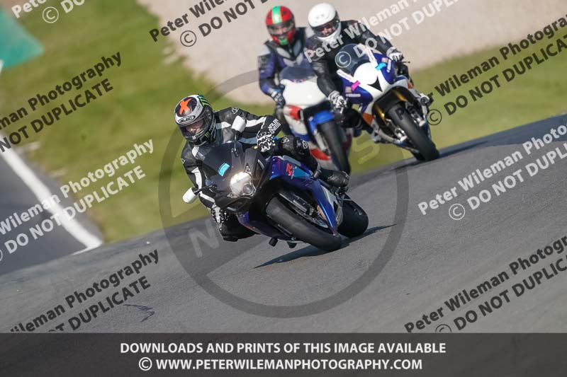 donington no limits trackday;donington park photographs;donington trackday photographs;no limits trackdays;peter wileman photography;trackday digital images;trackday photos